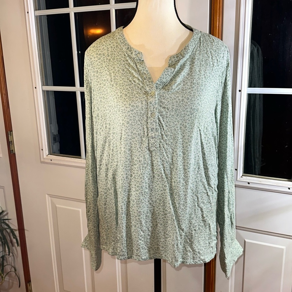 Cream Green Leopard Print Top